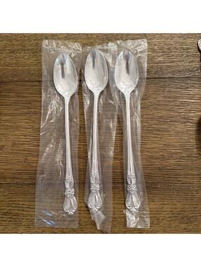 1847 Rogers Bros Heritage Flatware – Iced Tea Spoons – New in Package